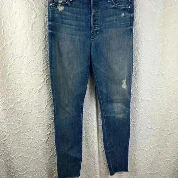 MOTHER The Stunner Ankle Fray Jeans - Picture 3 of 8